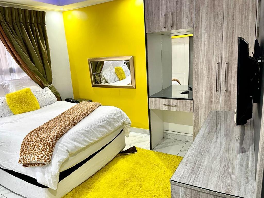 National Lodge Беноні Екстер'єр фото