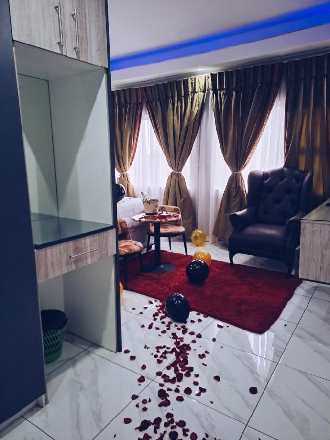 National Lodge Беноні Екстер'єр фото